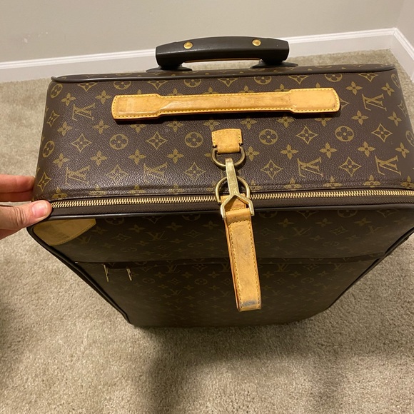 Louis Vuitton suitcase - Picture 5 of 8